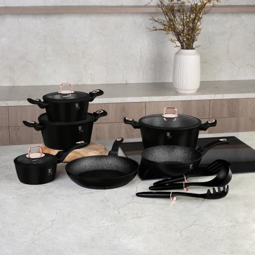 BH-8234_lifestyle_jt_1base (1).webp