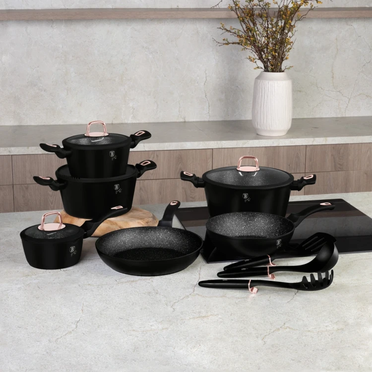 BH-8234_lifestyle_jt_1base (1).webp