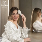 Masażer liftingujący do twarzy z funkcją ciepła i chłodzenia FashionTV FTV-0137 Matte Cream-Gold Collection