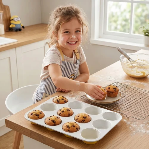 Forma do muffinów 12 szt. Minions Collection Berlinger Haus BH-8709MN