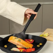 Komplet noży i akcesoriów kuchennych w stojaku BerlingerHaus BH-3146