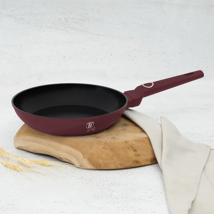 Patelnia z powłoką tytanową 24cm BerlingerHaus Leonardo BH-8023